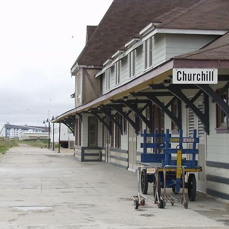 Bear Country Inn Churchill Exterior foto